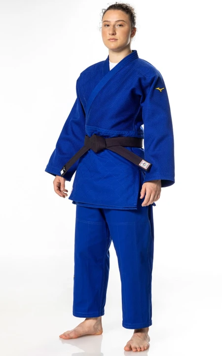 judo-anzug-mizuno-yusho-2-750-g-ijf-blau-01.jpg