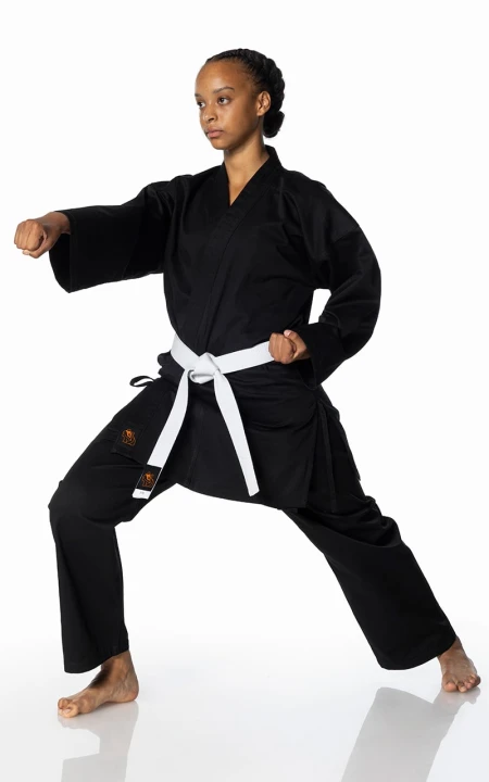 kinder-anfaenger-karate-anzug-dax-beginner-mit-weissem-guertel-schwarz-05.jpg