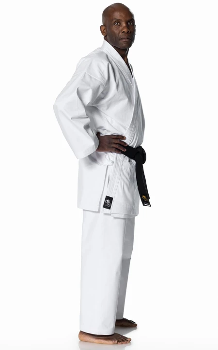 karate-anzug-dax-okinawa-karategi-weiss-mit-weissem-guertel-02.jpg